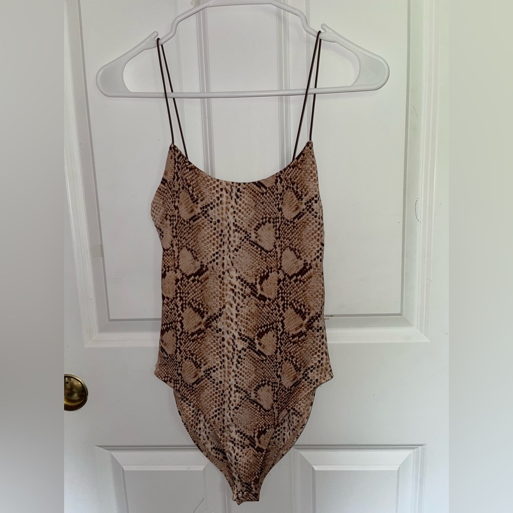 Forever 21 Snakeskin Print Bodysuit Size S NWT